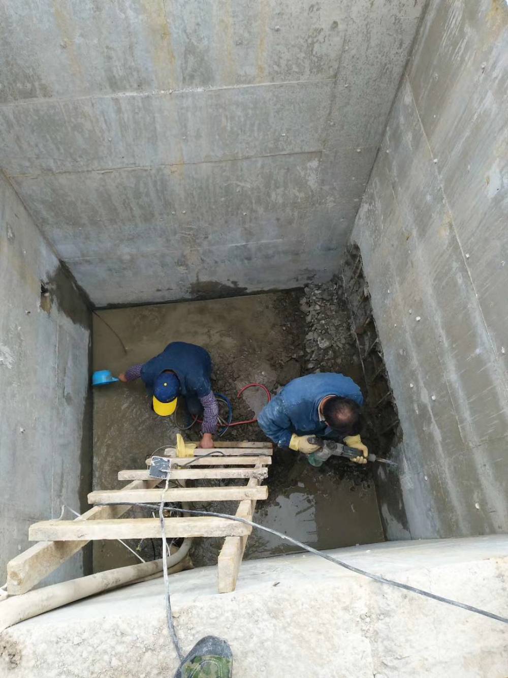 徐州贾汪区水池堵漏
